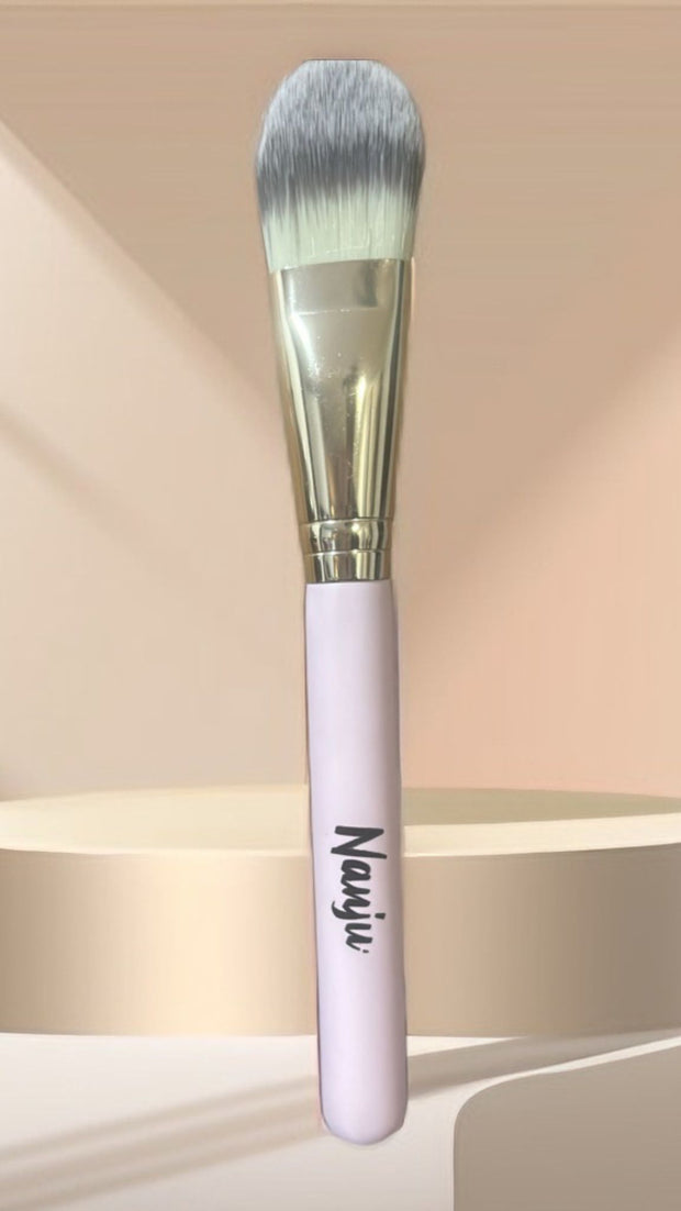 Nanju’s flat mink pink makeup brush